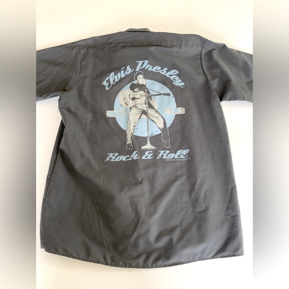 Elvis Presley Graphic Casual Button-Down Shirt - Black & Light Blue
